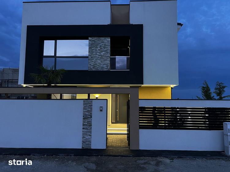 Casă cu 5 camere cu Teren 350 Mp în Central