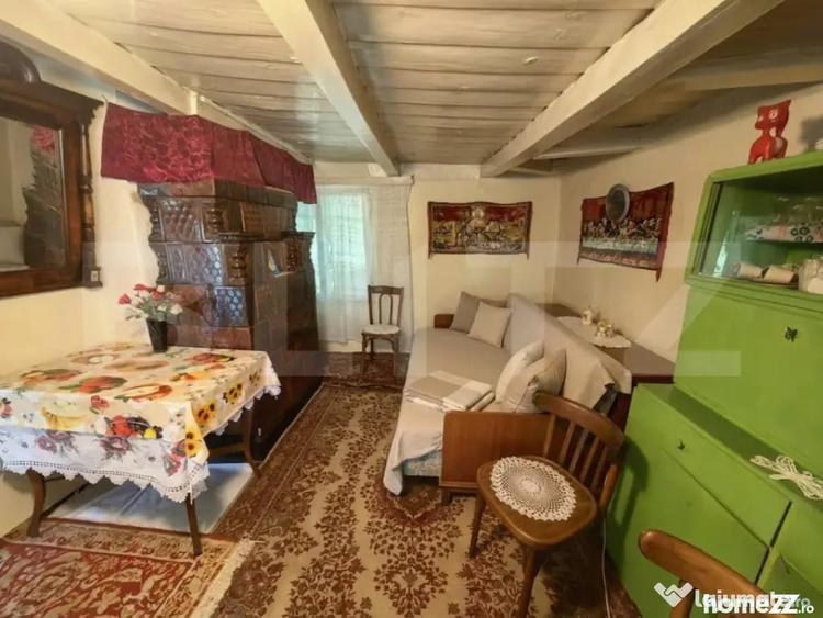 Casă cu 4 camere cu Teren 3000 Mp în Răducăneni