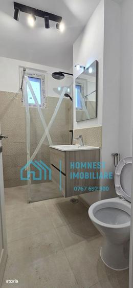 Apartament cu 3 camere semidecomandat în Titan