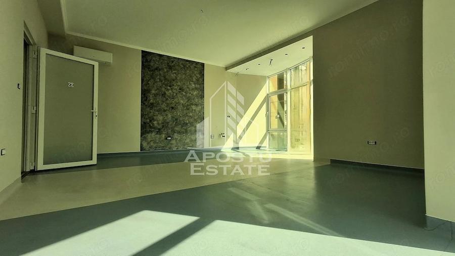 Spațiu comercial, de 70 mp, în Micălaca