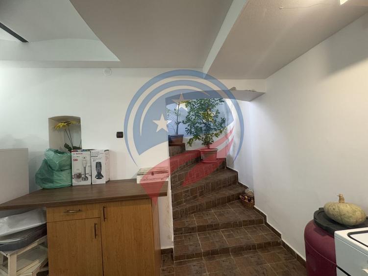 Casa cu 4 camere,  Zona Centrala-  Sf. Apostoli - 13