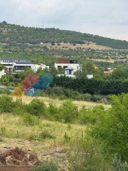 Duplex, 150 mp utili, 700 mp teren, ideala pentru familie sau birou - 9