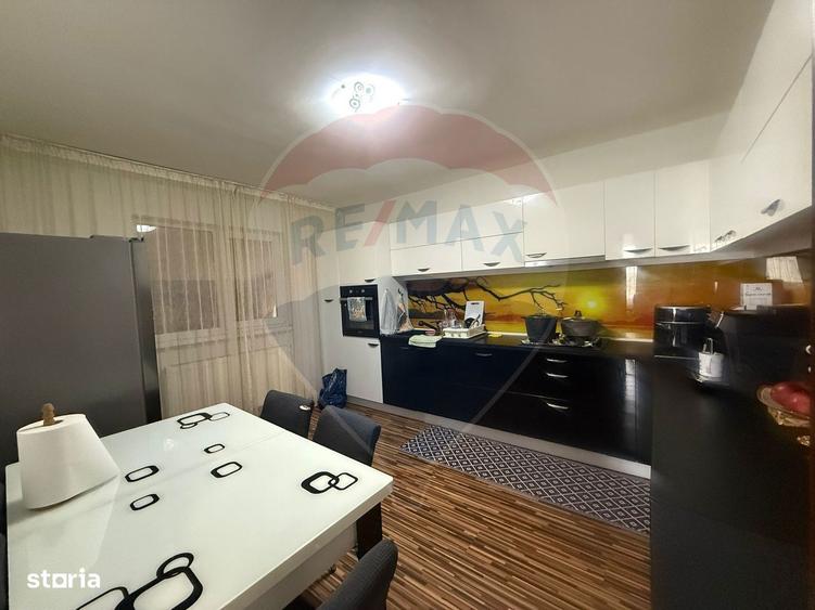 Casa / Vila cu 5 camere de vanzare - 9