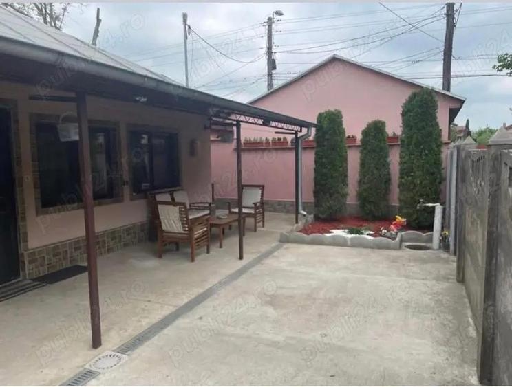 Casa de vanzare cocheta ?i gata de mutat! - 2