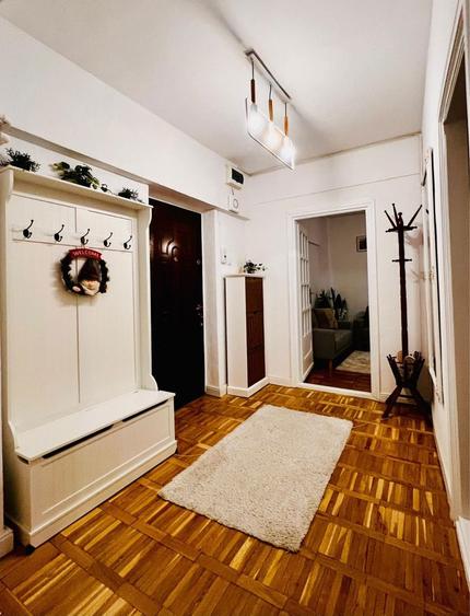 Inchiriez ap. 3 camere lux -zona Europa -Craiova -ultracentral 650 - 1