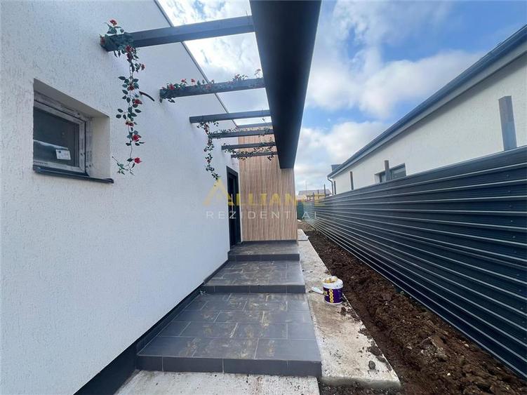 CASA INDIVIDUALA  -3 CAMERE-2 BAI - 2