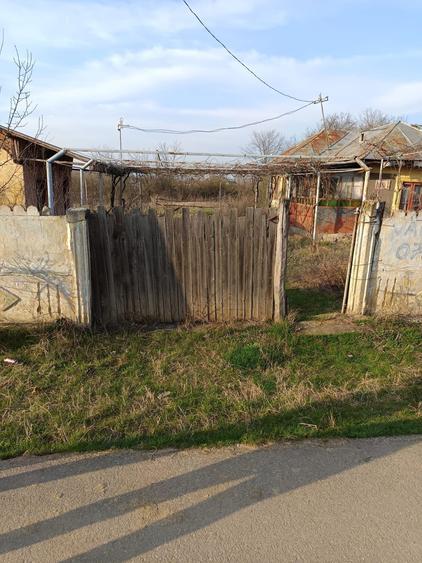 Vand casa 12.000 euro - 1