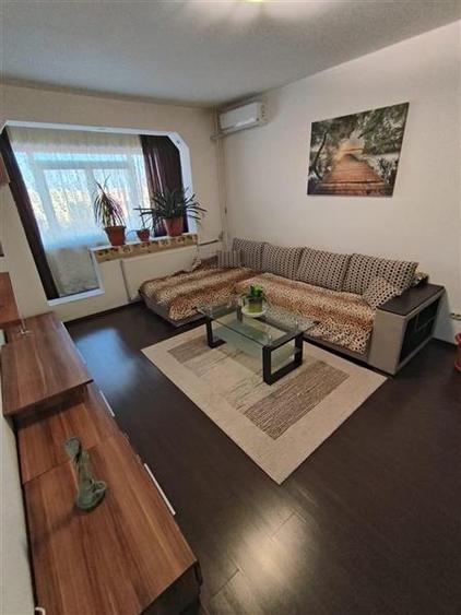 Apartament cu 2 camere semidecomandat în Colentina