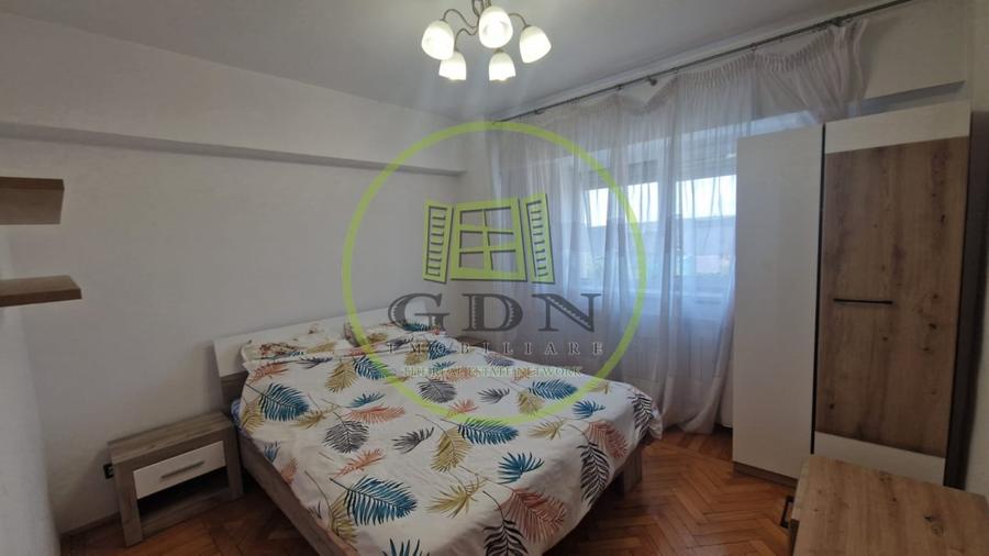 Apartament 3 camere, decomandat, 100mp, Calea Severinului zona Hotel Grim - 3