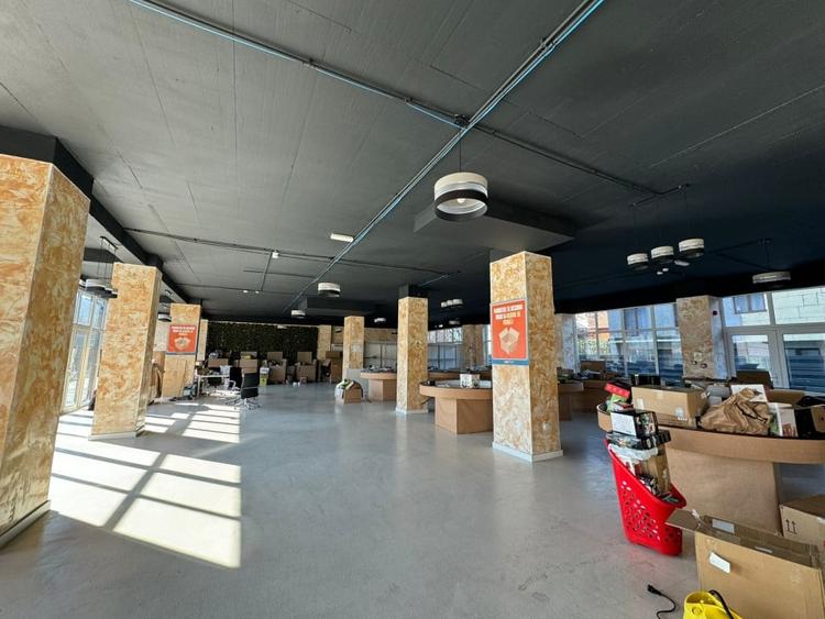Spatiu comercial cu vitrina, 300 mp utili, zona Dambul Rotund - 2