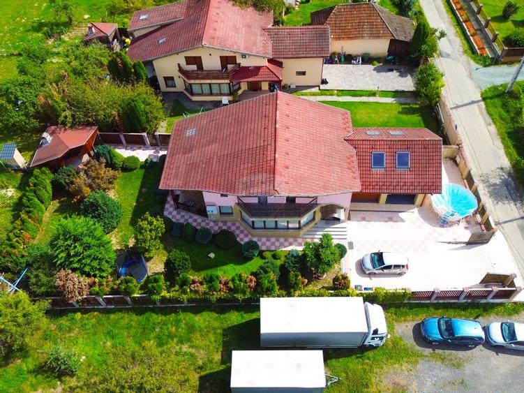 Eleganță și confort într-o casă cu personalitate - 1