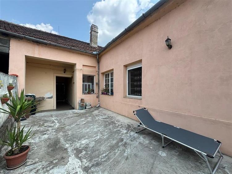 CASA CENTRALA CURTE INDIVIDUALA / 3 CAMERE - 11