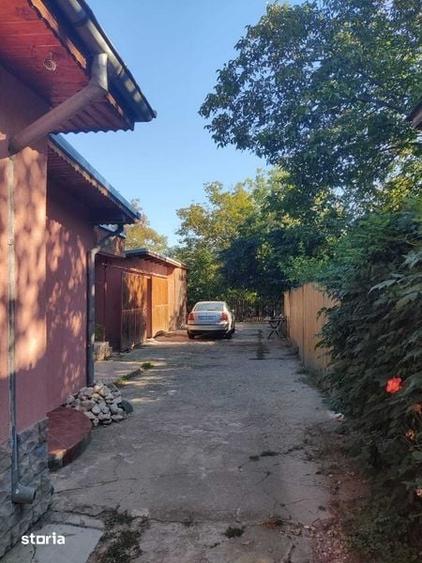 Casă cu 4 camere cu Teren 250 Mp în Central