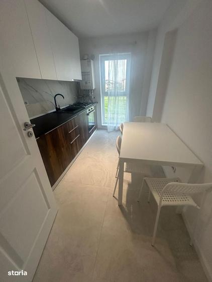 Apartament 2 camere 59 mp Etaj 1/4 cu lift Metrou 1 Decembri Sec 3 - 16