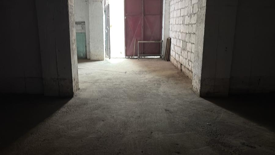 Vand garaj-depozit, in Pitesti, ultracentral in suprafata de 86 mp - 5