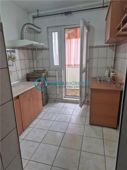 Royal Imobiliare - Vanzare apartament 2 camere zona Vest - 4