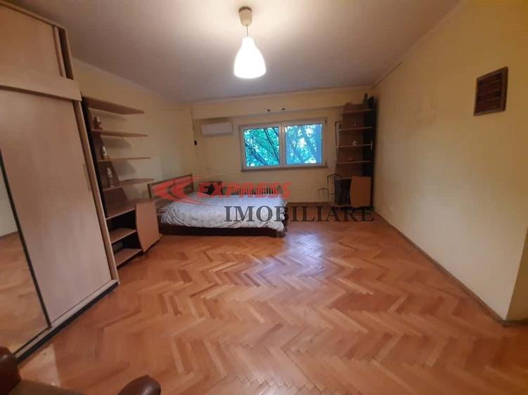 Calea Calarasilor, Muncii, Metrou - 1