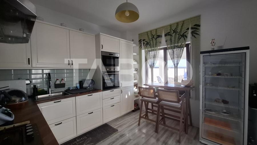 Casa individuala de vanzare 5 camere 172 mp langa Padurea Dumbrava - 3