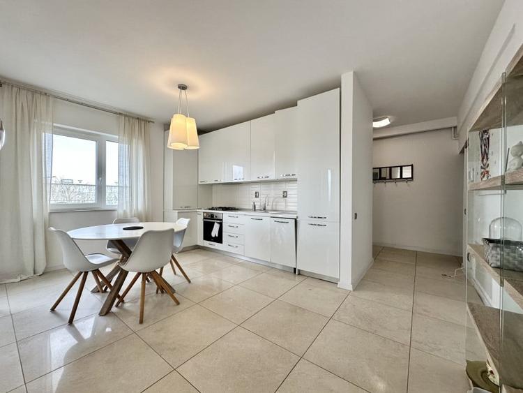 Inchiriere Apartament 2 camere, garaj, langa Grand Hotel Italia - 9