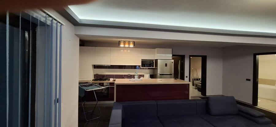 Inchiriez apartament 3 camere - 6