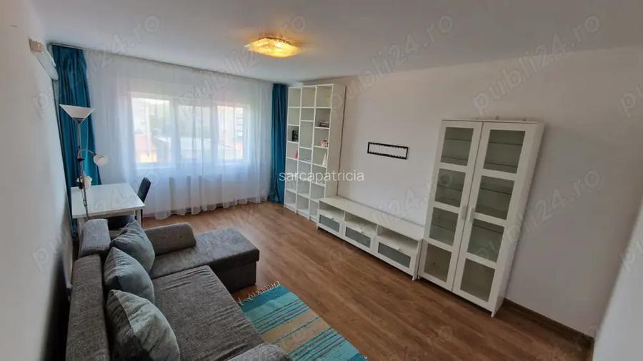 Vand apartament cu 3 camere, decomandat, in cartierul Rogerius priveli?te superba