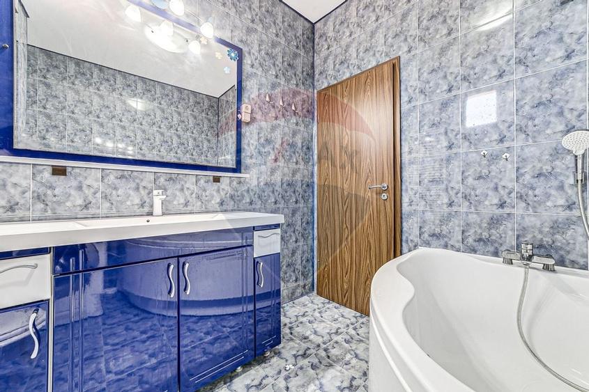 Apartament cu 3 camere de închiriat în zona Boul Rosu - 9