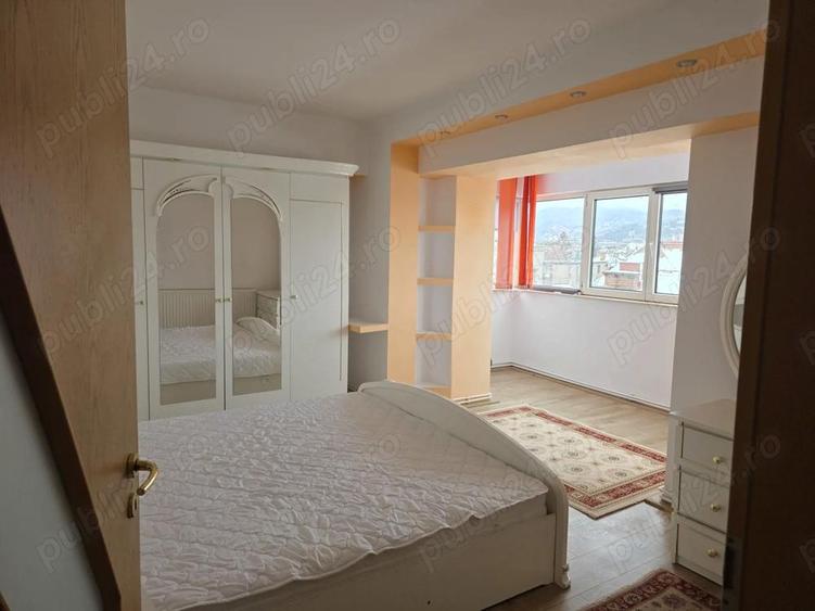 Inchiriez apartament 3 camere Centrul Civic Camera de Comert - 6