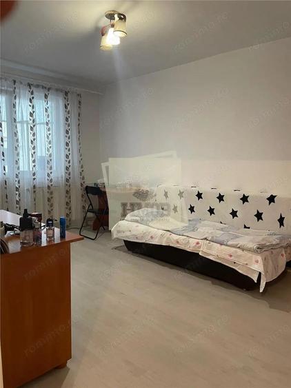 Garsoniera 32 mp cu balcon Milea et 3 - 9