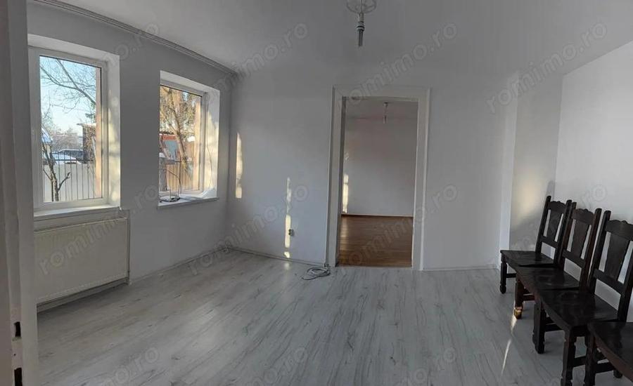 Central - Inchiriere casa 2 camere - Str. Revolutiei - 1