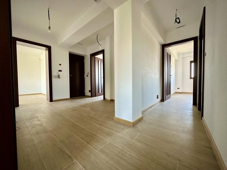 Apartament Spațios Renovat Premium - 3