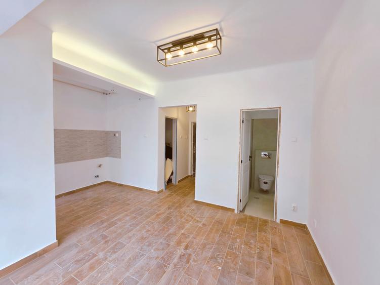 Garsoniera Sala Palatului etaj 1/7 nemobilata centrala termica proprie - 4