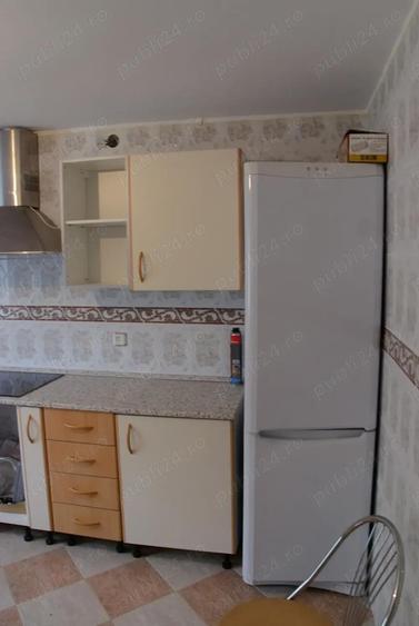 Casa spatioasa cu etaj mobilata complet , teren 2500mp Dulceanca, Vedea, Teleorman 68 000 - 4