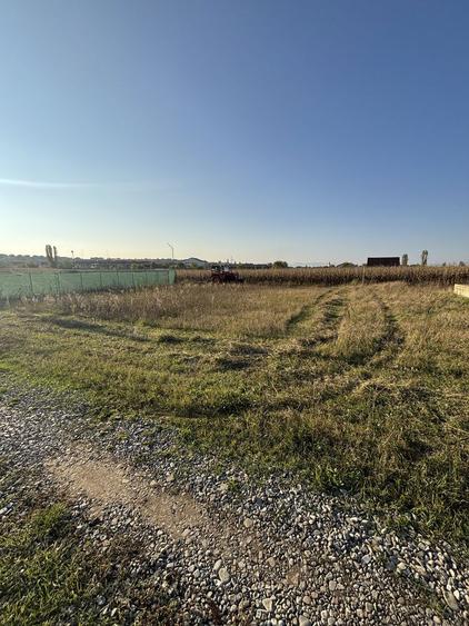 Teren intravilan 502 mp - 1