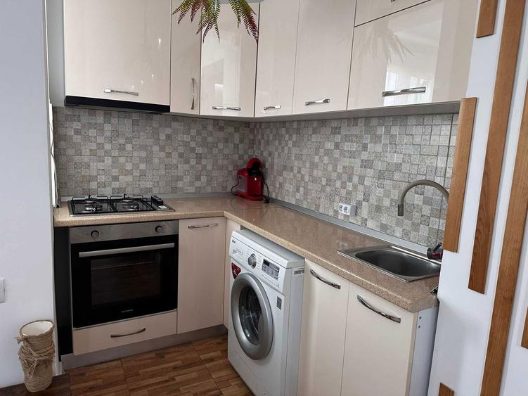 Garsoniera Plaza Mall Sector 6 - 10