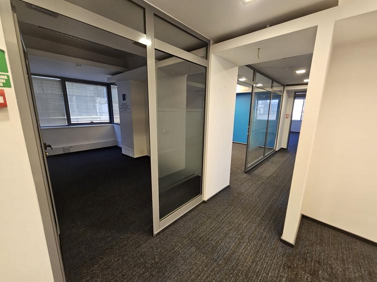 Cladire de birouri Centru-Pallas - 1