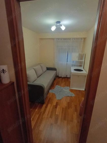 Proprietar inchiriez apartament 3 camere zona Dambovia - 2