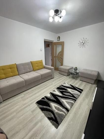 Apartament cu 2 camere decomandat în Sud