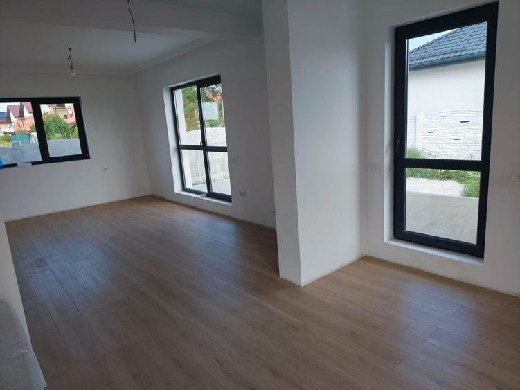 FARA COMISIOANE Sabareni casa cu 4 camere 2 bai PARTER placa drum asfaltat - 22