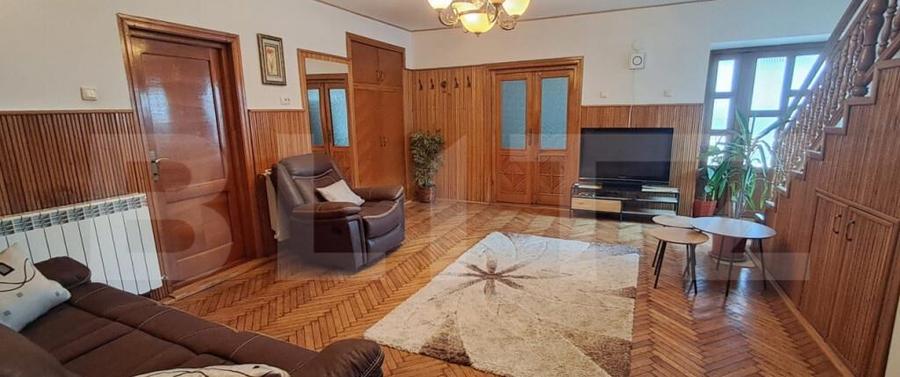 Casa de vanzare, cu 6 camere, 200 mp, zona centrala-Dej - 16