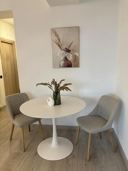 Apartament cu 2 camere semidecomandat în Dristor