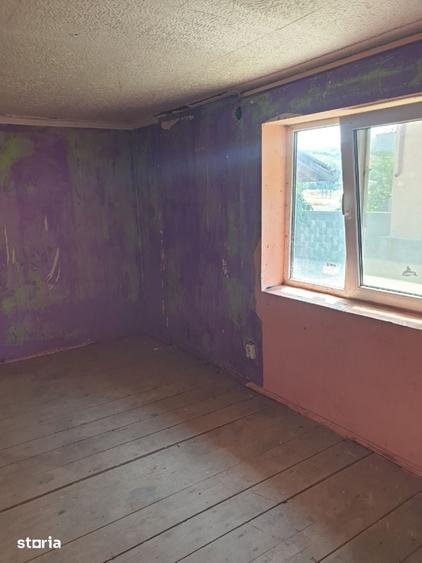 Casă cu 4 camere cu Teren 568 Mp în Popricani