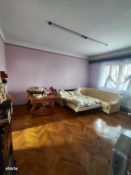 Casa de inchiriat , 3 camere, zona Micro 1 - 2