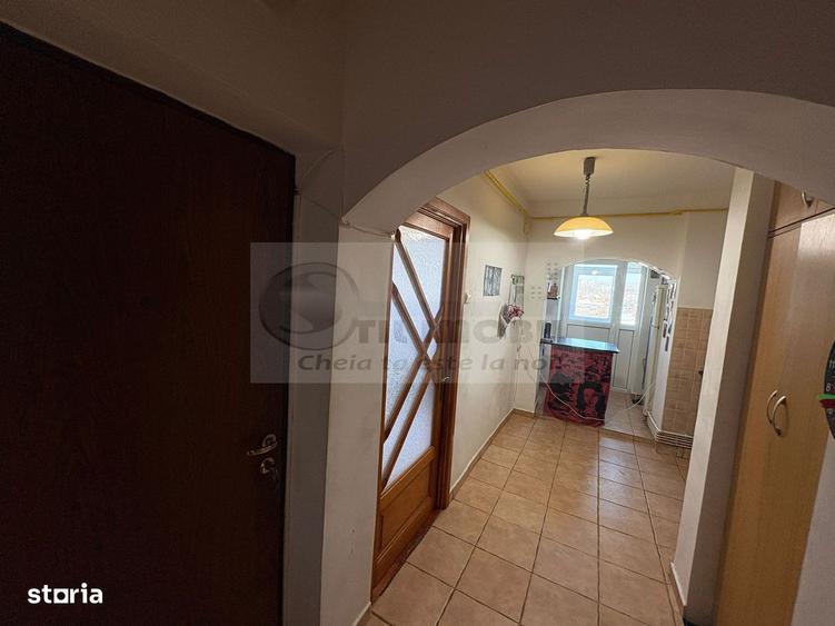 Apartament 1 camera decomandat, Bd. Independentei 350 euro - 6