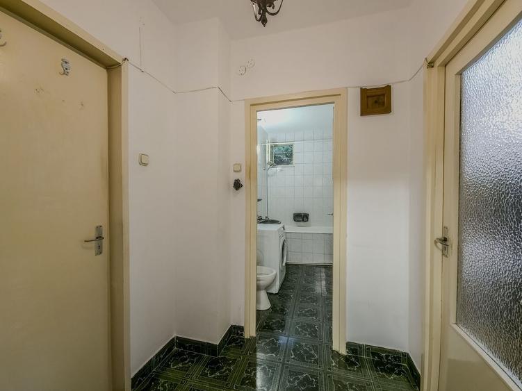 Apartament cu 3 camere decomandat în Grigorescu