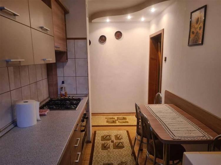 Apartament cu 3 camere, decomandat, mobilat și utilat, Astra, Brasov - 7