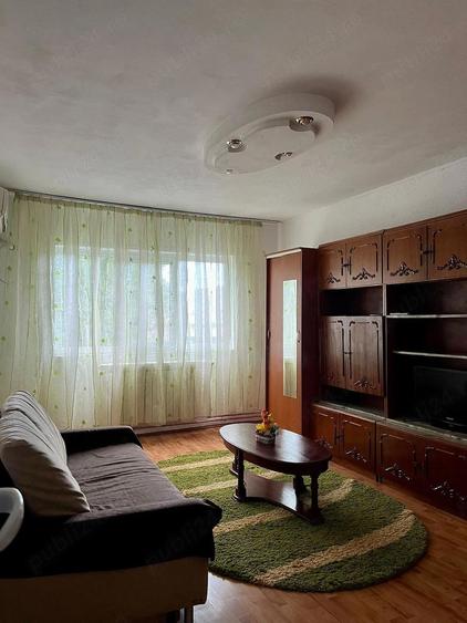 Inchieriez apartament doua camere - 2