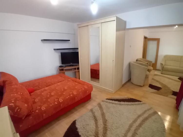 Apartament de inchiriat cu o camera 47 mp Calea Romanului - 1