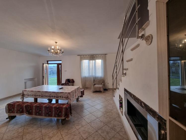 Margineni- Arcadie Septilici- Vila 6 camere- 2019- 3 bai- teren 800 mp - 10