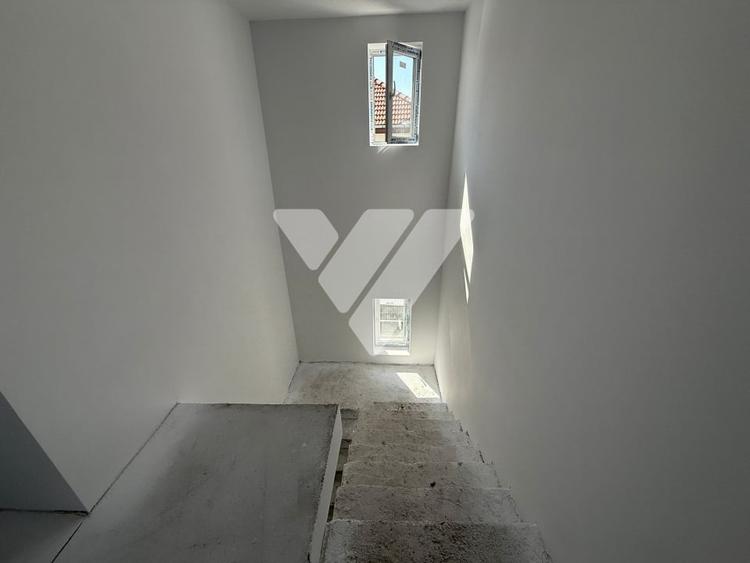 Casa tip duplex 5 camere si teren 250 mp de vanzare in Cisnadie Sibiu - 3