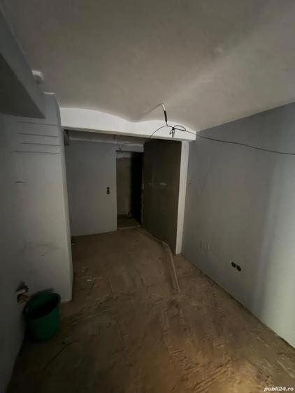 Spa?iu de inchiriat Strada Paris | Demisol cu acces stradal - 9